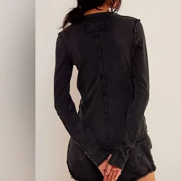 We The Free Our Song Henley Cuff in Mineral Black sz M NWOT $78R - Picture 5 of 6